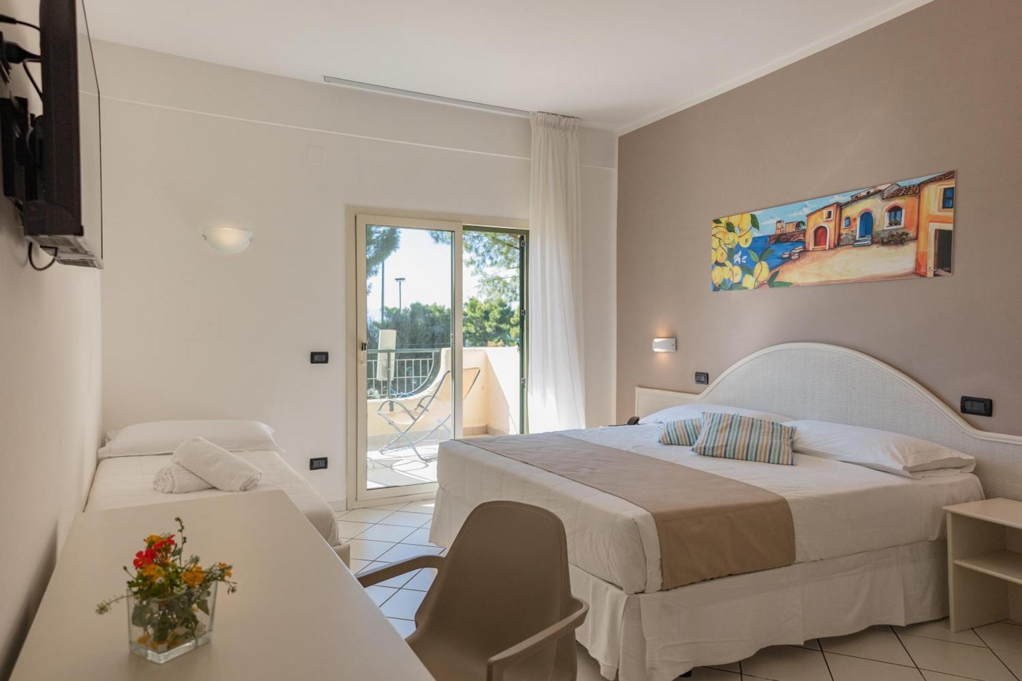 Cdshotels Terrasini - Citta Del Mare Dış mekan fotoğraf